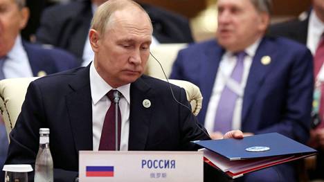 Vladimir Putin kuvattuna SCO:n kokouksessa perjantaina.