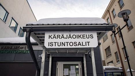 Mies ihastui vaatekauppiaaseen – omia ja isoveljen rahoja katosi yli 100  000 euroa - Kotimaa - Ilta-Sanomat