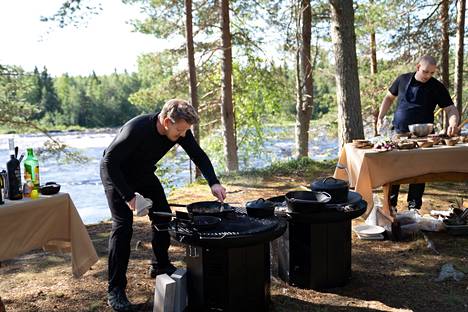 Gordon Ramsay ja Kim Mikkola ottivat toisistaan mittaa suomalaistyylisten annosten laatimisessa.