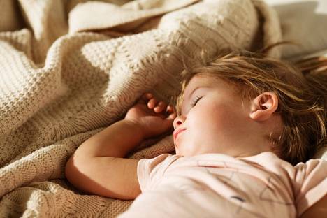Uni on tärkeää lapsen kehitykselle.
