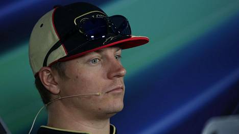Kimi Räikkönen kuvattuna Intian GP-viikonloppuna 2013.