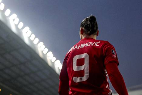 Zlatan edustaa tällä hetkellä fudisjätti Manchester Unitedia.