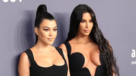 Kardashianit-sarjan tuoreella kolmannella kaudella siskoksilla on riitaa keskenään.