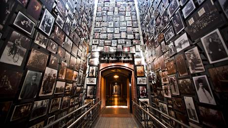Washingtonin holokaustimuseoon on koostettu muun muassa kuvagalleria holokaustin uhreista.