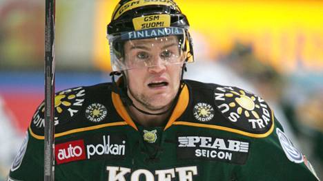 Geoff Platt pelasi Ilveksessä kaudella 2008-09 ja on siitä lähtien asunut ainakin kesät Suomessa.