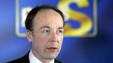 Halla-aho on valmis jatkokauteen puheenjohtajana ...