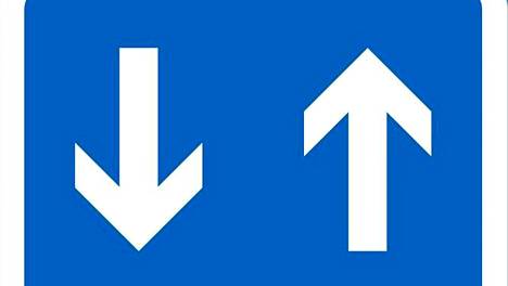 Jos jalkakäytävän tai pyörätien merkkiä ei varusteta kaksisuuntaisuudesta kertovalla lisäkilvellä, niin kyseinen väylä on 1. kesäkuuta alkaen yksisuuntainen.