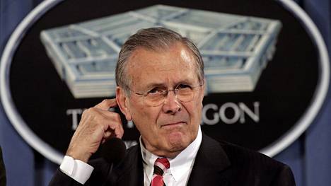 Tiistaina kuollut Donald Rumsfeld oli sotahaukka ja kova poliitikko.