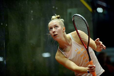 Emilia Soini on squashin seitsenkertainen Suomen mestari.
