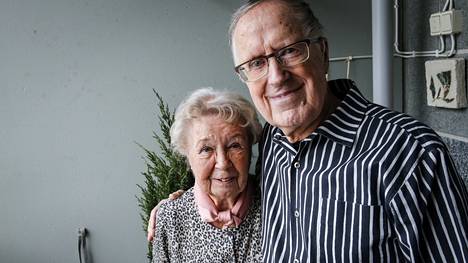 Ovatko he suomen vanhimmat reissaajat? 89-vuotias pariskunta lomailee  ulkomailla ainakin kerran vuodessa – ”Raja menee Välimeren kohteissa” -  Matkat - Ilta-Sanomat