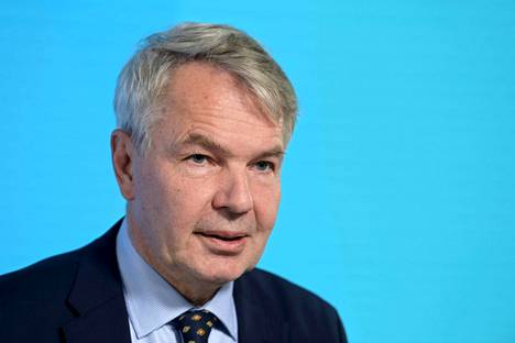 Ulkoministeri Pekka Haavisto ilmaisi torstaina Suomen huolestuneisuuden Kazakstanin levottoman tilanteen vuoksi.