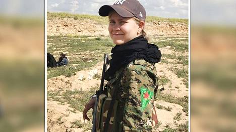 Kurdien YPG-joukkojen Facebook-sivulla julkaistiin kuvia suomalaisesta Avestasta vartioimassa Isisin viimeisestä tukikohdasta paenneita naisia ja lapsia.