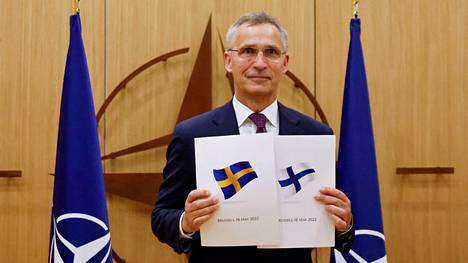 Naton pääsihteeri Jens Stoltenberg kuvattuna Brysselissä Suomen ja Ruotsin haettua sotilasliiton jäsenyyttä. 