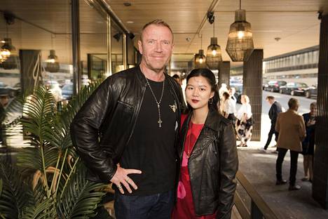 Ohjaaja Renny Harlin ja hänen kiinalainen naisystävänsä Kay Huang ovat eronneet. Heidät tullaan kuitenkin näkemään yhteisissä työprojekteissa myös jatkossa.