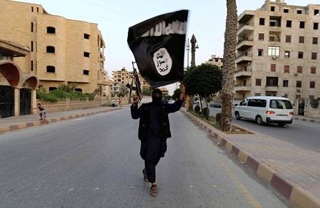 Isisin lippu liehuu nyt Raqqassa, joka ennen tunnettiin avoimena ja sykkivänä kaupunkina.