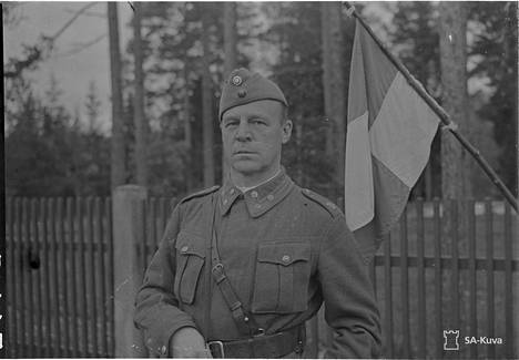 Einar Vihma everstinarvoisena. Hän kaatui kenraalimajurina.