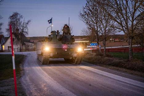 Ruotsi on nostanut sotilaallista valmiuttaan Ukrainan ja Venäjän kiristyneiden välien takia.