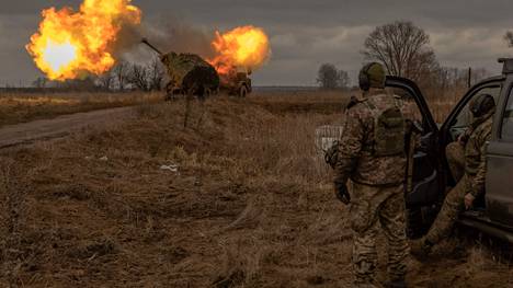 Ukrainalaisjoukot käyttämässä ruotsalaista Archer-haupitsia Donetskin alueella aiemmin tänä vuonna. Nyt ukrainan puolustusministeirö väittää joukkojen tuhonneen venäläisiä tykistöjärjestelmiä ennätysmäisesti toukokuussa.