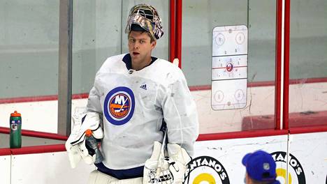 Semjon Varlamov New York Islandersin harjoituksissa aiemmin tammikuussa.