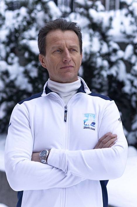Tobias Zilliacus esittää Lahden dopingskandaalia käsittelevässä sarjassa Kari-Pekka Kyröä.