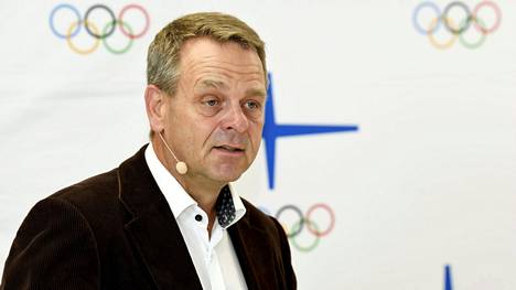Venäläisillä ei pitäisi olla vielä asiaa kansainväliseen urheiluun, sanoo Olympiakomitean puheenjohtaja Jan Vapaavuori. 