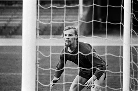 Kovana urheilumiehenä tunnettu Loiri haaveili nuorena jalkapallomaalivahdin urasta.