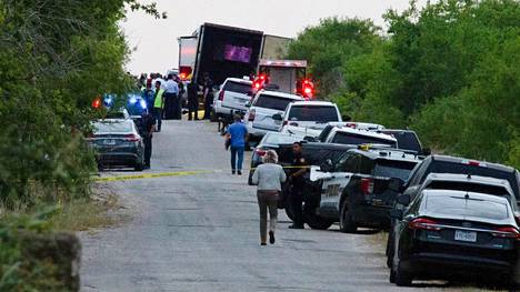 San Antoniosta Texasista löytyi perävaunusta 40 ihmisen ruumiit.