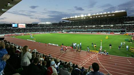 Helsingin olympiastadion isännöi yleisurheilun MM-kisoja 2005.