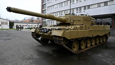 Slovakia sai Saksalta Leopard 2A4 -vaunuja viime joulukuussa, vastineeksi Ukrainalle luovutetuista T-72-vaunuista.