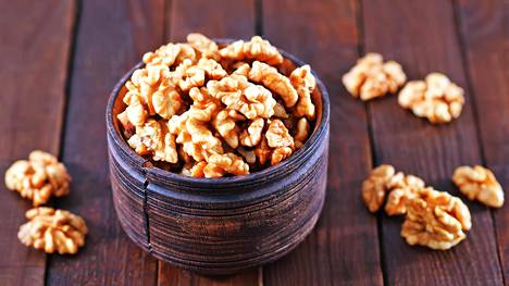 Pähkinöissä on muun muassa terveellisiksi tiedettyjä rasvoja, jotka saattavat selittää terveysvaikutukset.