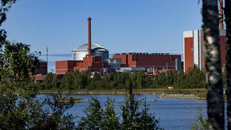 Kolmosreaktorin tehot hävisivät nollaan pohjoismaisen sähköpörssi Nordpoolin mukaan lauantai-iltana vähän ennen yhdeksää