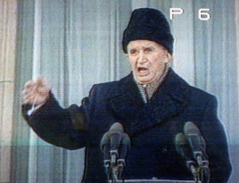 Ceausescun viimeinen puhe kansalle parvekkeelta.