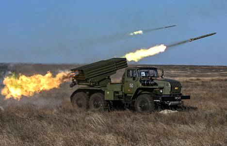 Venäjän armeijan tärkeä raketinheitin BM-21 Grad.