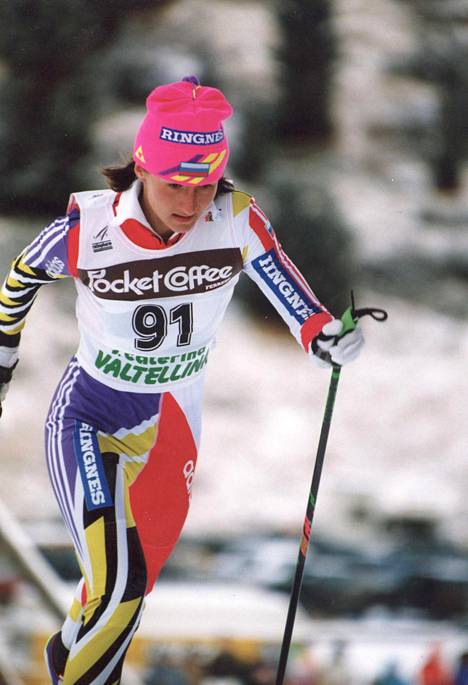Jelena Välbe saavutti menestyksekkäällä arvokisaurallaan 1980- ja 1990-luvuilla muun muassa 17 arvokisavoittoa.