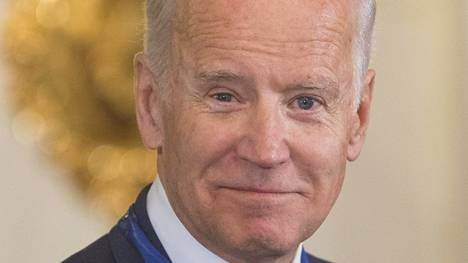 Varapresidentti Joe Biden torstaina Valkoisessa talossa.