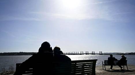 Aurinkoinen sää jatkuu lähes kaikkialla Suomessa - Kotimaa - Ilta-Sanomat
