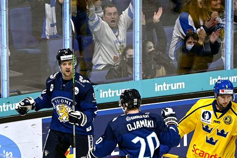 Heikki Liedes viimeisteli Suomen ainoan maalin sunnuntaina Ruotsia vastaan.