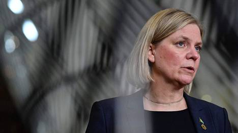 Pääministeri Magdalena Andersson kommentoi Ruotsin ja Suomen turvallisuuspoliittisia suhteita tiedotustilaisuudessa keskiviikkona. 