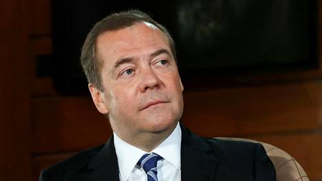 Venäjän entinen presidentti ja pääministeri Dmitri Medvedev toimii nykyisin turvallisuusneuvoston varapuheenjohtajana.