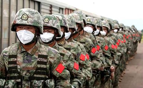 Kiinalainen sotilasosasto saapui rautateitse Venäjän järjestämään Vostok-2022-sotaharjoitukseen Sergejevskin alueelle maanantaina.