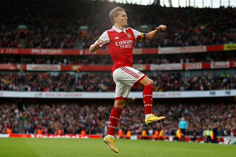 Sunnuntaina Arsenal pieksi Nottinghamin 5-0. Martin Ödegaard niittasi loppuluvut.