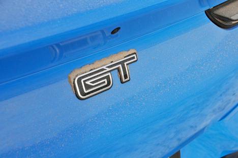Riippuu omasta käyttötarpeesta ja painotuksista, ansaitseeko Mustang Mach-E GT-statuksensa. Kiihtyvyys on vinhaa. Tien päällä auto on päästötön, mikä on valintakriteeri sekin.