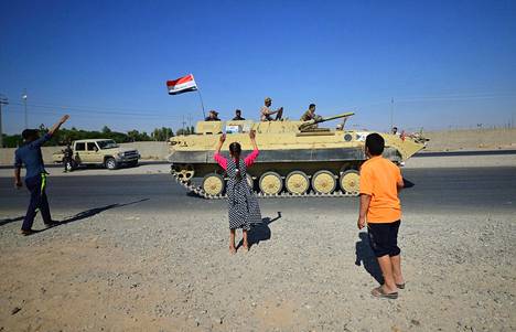 Irakin joukkoja saapui Kirkukiin maanantaina.