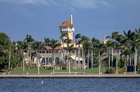 Donald Trumpin Mar-a-Lago-klubi Floridan Palm Beachilla sijaitsee vain noin tunnin matkan päässä Indian Creekistä.