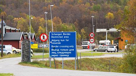 Storskogin rajanylityspaikka Norjan ja Venäjän rajalla. Kuva vuodelta 2016.