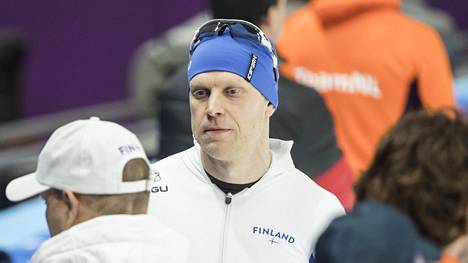 Dopingtestit ja niihin liittyvät käytännön järjestelyt ovat tulleet tutuiksi pikaluistelija Pekka Koskelalle.