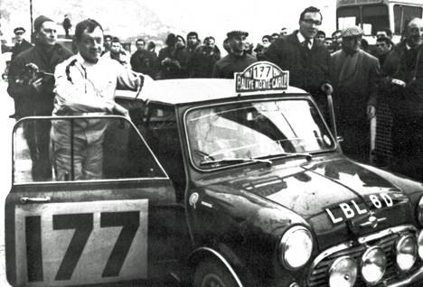 Rauno Aaltonen vuoden 1967 Monte Carlon rallin voittajana.