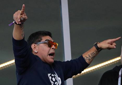 Maradona eläytyi peliin täysivaltaisesti.