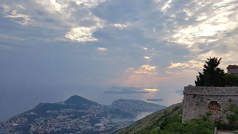 Etelä-Kroatiassa väkiluku on supistunut vähemmän kuin muualla maassa. Kuva turistien suosimasta Dubrovnikista.