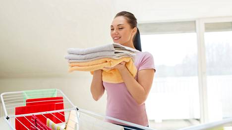 Sisäilma-asiantuntija suosittelee valitsemaan hajusteettomia tuotteita esimerkiksi pyykinpesuun.